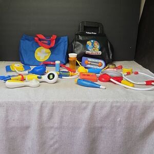 2 Fisher-Price Doctor/Vet Medical Kit With Working thermometer Age 3+ Playset